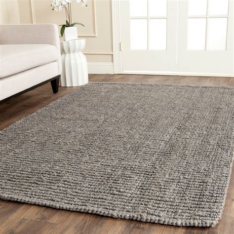 2 600 rugs in 7 years